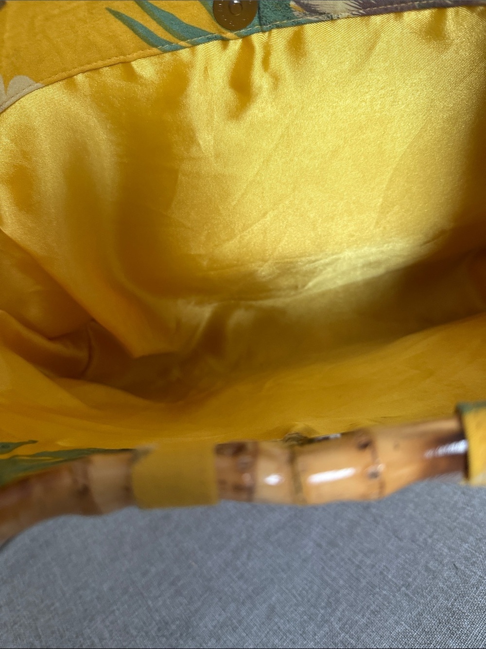 Yellow vintage Floral Bamboo-Handle Tote Bag - Picture 7 of 16